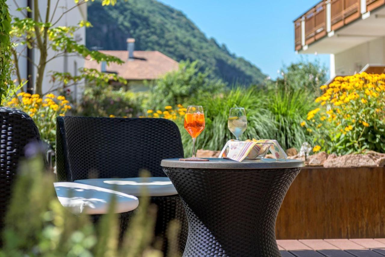 Hotel Garni Gruener Baum 拉伊韦斯 外观 照片