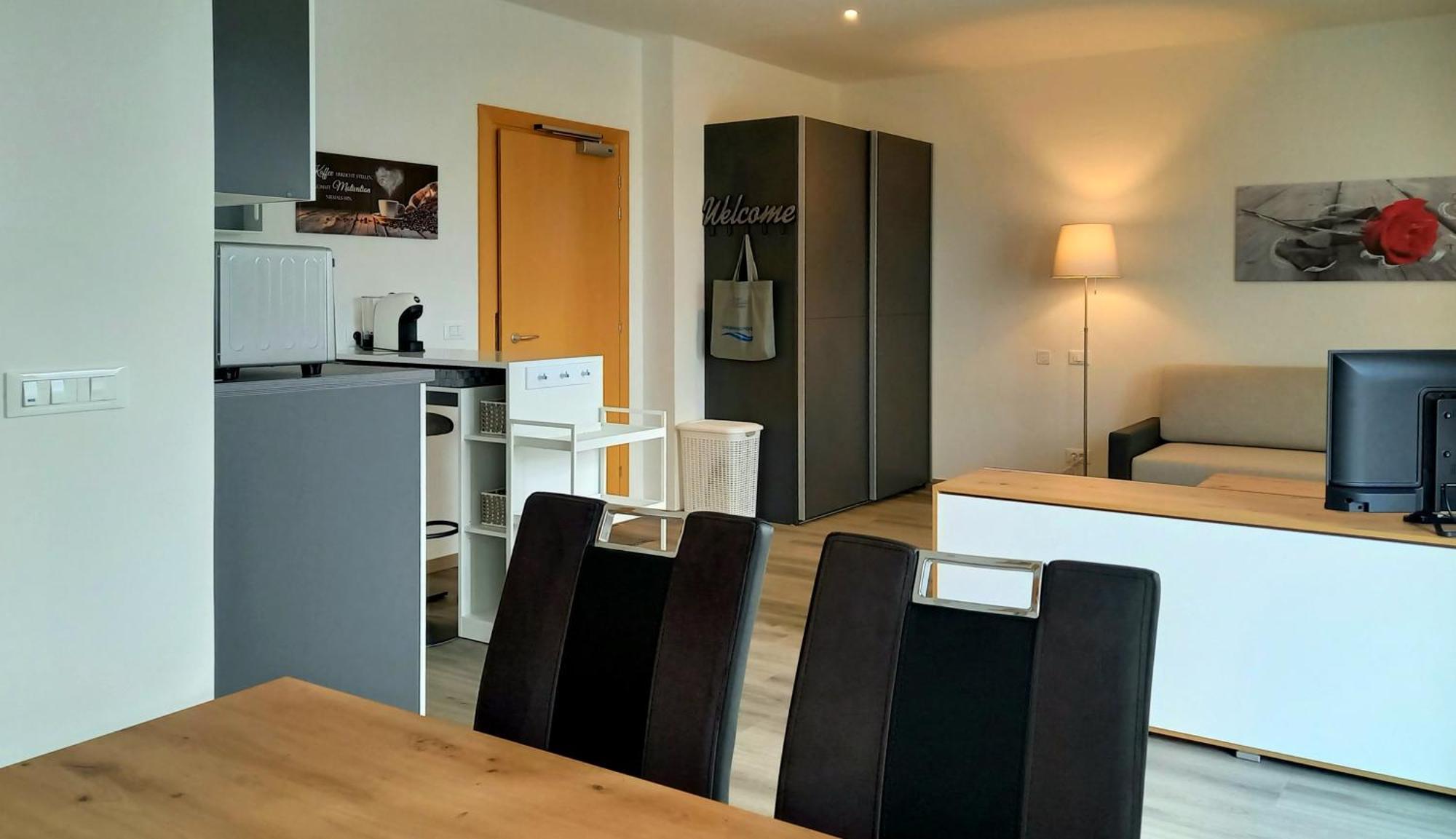 Hotel Garni Gruener Baum 拉伊韦斯 外观 照片