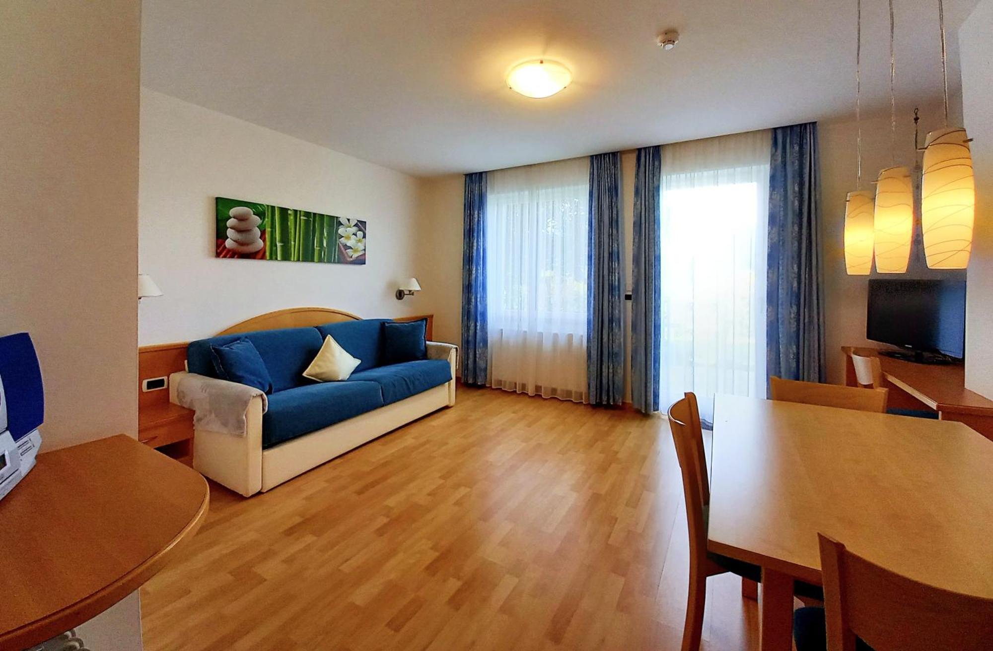 Hotel Garni Gruener Baum 拉伊韦斯 外观 照片