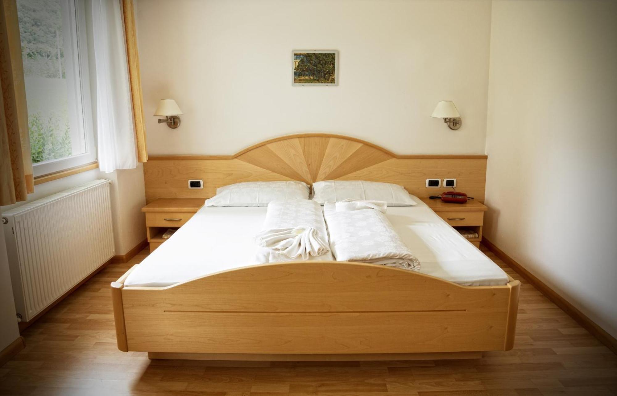 Hotel Garni Gruener Baum 拉伊韦斯 客房 照片